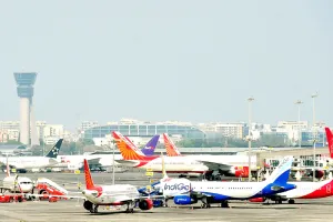 लखनऊ एयरपोर्ट पर मरम्मत के कार्य के चलते इस तारीख से रात में बंद रहेंगी उड़ानें, जान लें डेट नहीं तो होंगे परेशान...