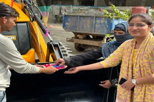 बहराइच: अब उधारी के बुलडोजर से नहीं होगी अतिक्रमण पर कार्रवाई, जरवल नगर पंचायत को मिला अपना निजी जेसीबी 