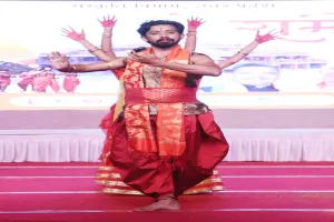 रामोत्सव: पारंपरिक अवधी लोकगीत और बिरहा ने बांधा समां, निशु त्यागी के कथक नृत्य ने दर्शकों को किया मोहित