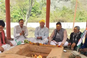 अल्मोड़ा: भाजपा विधायक जीना की अभद्रता से भड़के कांग्रेसी