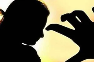 Etawah: छह वर्षीय मासूम को दरिंदे ने घर से उठाया; किया दुष्कर्म, रोते बिलखते घर पहुंची बच्ची, दिव्यांग मां को सुनाई आपबीती