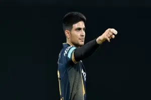 IPL 2024 : कप्तान शुभमन गिल पर धीमी ओवर गति के लिए लगा 12 लाख रुपये का जुर्माना 