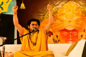 Moradabad News : धीरेंद्र कृष्ण शास्त्री बोले- हम भगवान नहीं, हम तो अपने सनातनी पागलों को समझाने आए हैं 