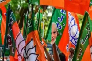 लखनऊ : भाजपा के कदम देखते हुए विपक्षियों ने भी कसी कमर, बदले जाएंगे दिग्गज नेता