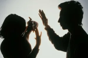 Kanpur News: रिश्तों का इम्तिहान ले रही बच्चों की परीक्षा...मनोवैज्ञानिकों के पास पहुंच रहे इस तरह के मामले