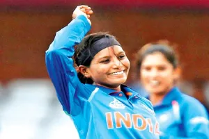 WPL 2024 : राजेश्वरी गायकवाड़ को 'दिल्ली के बेहतर विकेट' पर यूपी वारियर्स से बेहतर प्रदर्शन की उम्मीद 