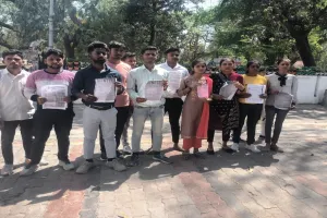 बहराइच: मेडिकल की पढ़ाई के नाम पर सैकड़ों छात्रों से करोड़ों ठगे, पढ़िए क्या है पूरा मामला