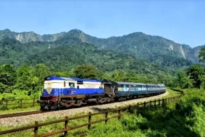 अल्मोड़ा: वायदों की पटरी पर नहीं दौड़ सकी सियासत की ट्रेन 