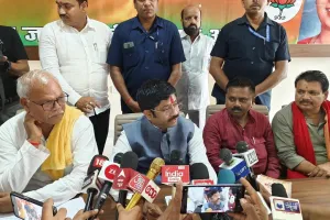 मंत्री नंदी ने किया चुनाव कार्यालय का उद्घाटन, बोले-प्रचंड बहुमत से चुनाव जीत रहीं स्मृति ईरानी