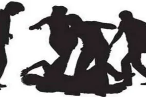 अयोध्या में गोवंश पकड़ने वालों ने युवक को पीटा, अस्पताल में भर्ती