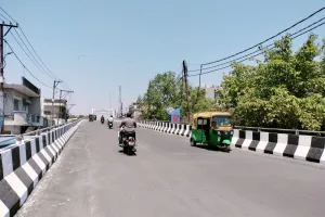 काशीपुर: नेता हो हल्ला करते रहे गए, अफसरों ने सुबह होते ही खुलवा दिया ओवरब्रिज