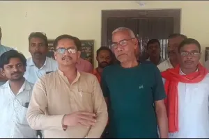 प्रयागराज में लोगों ने पेयजल की समस्या को लेकर जताया आक्रोश, दी चेतावनी 