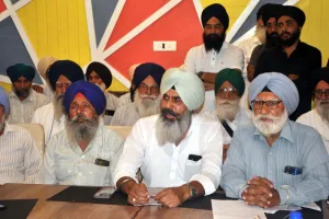 रुद्रपुर: बाबा तरसेम हत्याकांड में नामजद को क्लीन चिट देने की मांग...