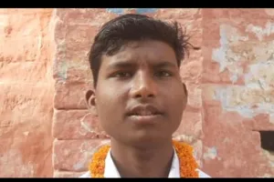 अमेठी: हाई स्कूल में सौरभ तो इंटर में गुलाब चौहान ने किया जिला टॉप