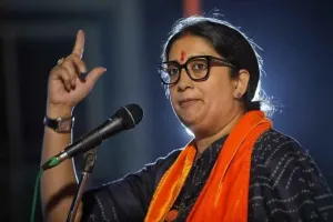 स्मृति ईरानी का राहुल गांधी पर हमला, कहा- जो राम का नहीं वह किसी के काम का नहीं