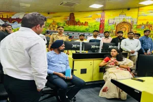 स्मार्ट सिटी: शिकायतों के निस्तारण में गंभीरता न दिखाने पर कमिश्नर ने अवर अभियंता पर की कार्रवाई 