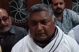 बदायूं: दुर्विजय का पलटवार, शिवपाल को बताया गुंडों का सरदार