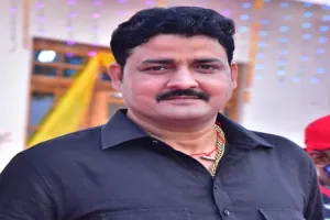  विजय नारायण सिंह हत्याकांड: अकेले बाइक से आया और विजय पर दाग दी ताबड़तोड़ गोलिया, देखिए सीसीटीवी फुटेज  