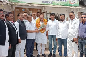 प्रतापगढ़: प्रमोद के करीबी डॉ. नीरज को मिली कांग्रेस जिलाध्यक्ष की कमान, पार्टी कार्यकर्ताओं ने जताई खुशी