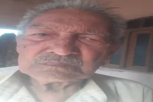 बलरामपुर: तेज रफ्तार बाइक की ठोकर से समाचार पत्र वितरक की मौत