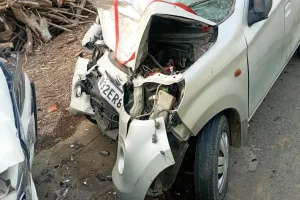 गोंडा: कार की आमने-सामने टक्कर में छह लोग घायल