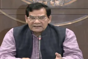 लखनऊ: सीवर में गिरने से बच्चे की मौत पर हुई सख्त कार्रवाई, अधिशासी अभियंता, अवर अभियंता और सुपरवाइजर निलंबित