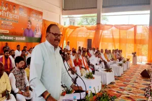 सोशल मीडिया वॉलिंटियर्स सम्मेलन में बोले बृजेश पाठक- जितने भी गुंडा-माफिया हैं उनकी लुप्प-लुप्प हो रही है