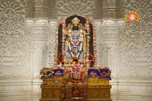 अयोध्या: रामनवमी पर पीला वस्त्र धारण करेंगे रामलला, होगा विशेष श्रृंगार, रामलला के जन्मोत्सव की तैयारियों में जुटा ट्रस्ट