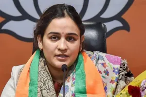 बड़े नेता कहेंगे तो जरूर लड़ूंगी मैनपुरी से चुनाव, बोलीं अपर्णा यादव