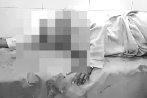 बहराइच: बकाया पैसे देने के बहाने घर बुलाकर बुजुर्ग को लाठी-डंडे से पीटा, लखनऊ रेफर