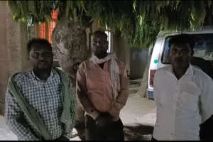 बहराइच: दहेज की मांग पूरी न होने पर विवाहिता की हत्या का आरोप, फंदे से लटकता मिला शव