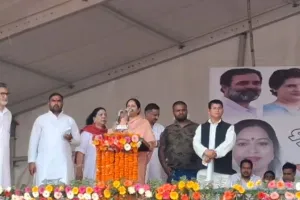 मुरादाबाद: 'अपनी औकात में रहो...लानत है तुम पर, BJP एजेंट होने का काम मत करो', रुचि वीरा का पुलिस पर फूटा गुस्सा