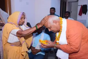 मोदी सरकार के दो कार्यकाल में विश्व में बढ़ा देश का मान, लल्लू सिंह ने पूराबाजार में विभिन्न चौपालों में की शिरकत 