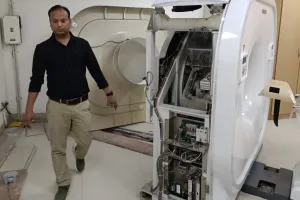 Farrukhabad News: लोहिया अस्पताल में पिछले तीन दिन से सीटी स्कैन मशीन खराब...मरीजों को हो रही परेशानी