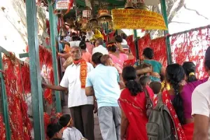 टनकपुर: मां पूर्णागिरि धाम में नेपाल के श्रद्धालुओं की आवाजाही में हुई बढ़ोतरी 