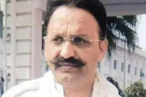 Mukhtar Ansari मामले में बांदा जेल जांच करने पहुंचे अधिकारी...अमिताभ ठाकुर ने मौत काे बनाया संदिग्ध