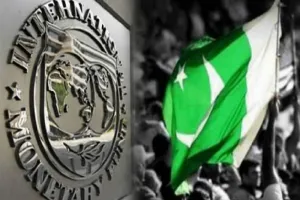 नकदी संकट से जूझ रहे पाकिस्तान ने आईएमएफ से मांगा एक और राहत पैकेज 