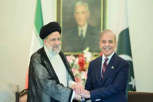 ईरान-पाकिस्तान ने आतंकवाद को मिटाने के लिए मिलाए हाथ, राष्ट्रपति रईसी से कश्मीर पर कुछ बुलवाना चाह रहे थे शहबाज शरीफ, हो गई किरकिरी!