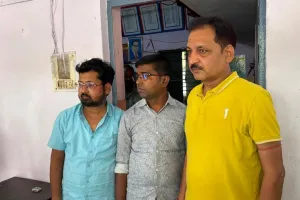 Kanpur: होटल में बैठकर तीन सटोरी IPL में खिलवा रहे थे सट्टा...क्राइम ब्रांच ने पकड़ा, विदेश से भी खाते में ट्रांजेक्शन के मिले साक्ष्य