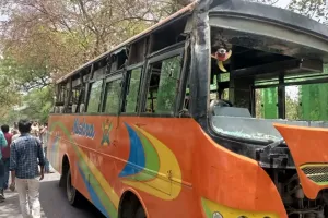 Unnao Accident: तेज रफ्तार बस की ब्रेक फेल...पेड़ से टकराने से 15 घायल, हादसे के बाद मची चीख-पुकार