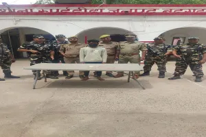 बहराइच: 12 लाख मूल्य की स्मैक के साथ तस्कर गिरफ्तार, एसएसबी और पुलिस के संयुक्त अभियान में मिली सफलता