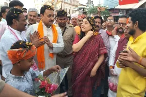 सुलतानपुर में मां मेनका के लिए प्रचार नहीं करेंगे वरुण गांधी, जानिए सांसद ने क्या दी सफाई? 