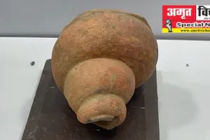 Bareilly News: गुप्तकालीन 'मिट्टी का शंख' आपको सोचने पर कर देगा मजबूर, आखिर क्यों बनाया गया होगा इसे?   