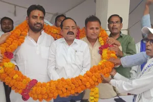 Lok Sabha Chunav 2024: बसपा ने ब्राह्मण प्रत्याशी पर खेला दांव, मयंक द्विवेदी को बनाया प्रत्याशी