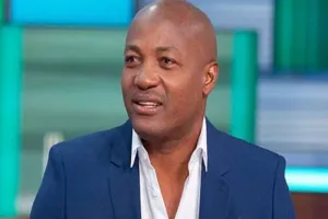 ब्रायन लारा ने कहा, MS Dhoni से पूछना चाहिए कि क्या वह ऊपरी क्रम में बल्लेबाजी करना चाहेंगे? 