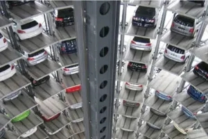 Kanpur: मल्टीलेवल पार्किंग के निर्माण के दौरान आईं आवासों में दरारें; नगर आयुक्त ने बनाई टीम, बालू व रेत की होगी जांच