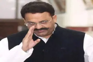 लखनऊ : मुख्तार अंसारी को चंदौली में तैनात सिपाही ने बताया मसीहा, पुलिस अधीक्षक ने किया निलंबित