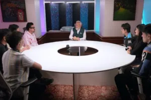 PM मोदी ने देश के शीर्ष ‘गेमर्स’ के साथ किया संवाद, कुछ खेलों में भी आजमाया अपना हाथ 