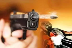 शोपियां में आतंकवादियों ने दिल्ली के टैक्सी चालक को मारी गोली, घायल  