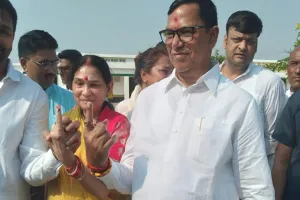 जौनपुर में बीजेपी प्रत्याशी ने किया मतदान, जीत का दावा कर कही ये बात  